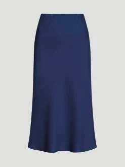 Chamonix Long Skirt in Navy