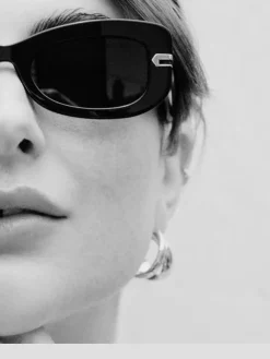 Kate Sunglasses in Classique
