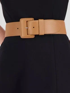 La Merveilleuse Calf Leather Belt in Taupe