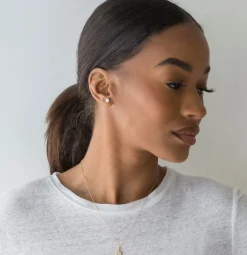 Memento White Mini Flower Earrings