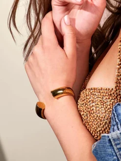 Torus Cuff