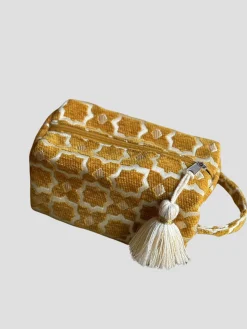 Zellig Clutch in Yellow