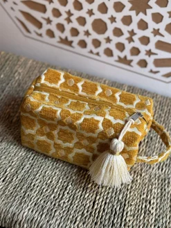 Zellig Clutch in Yellow